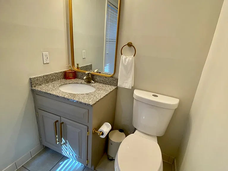 233 N Main St #403 — Photo 14