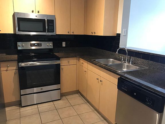 2nd image of 1675 Lakemont Ave APT 301