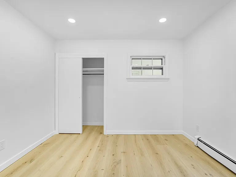 306 Warrenville Rd — Photo 31