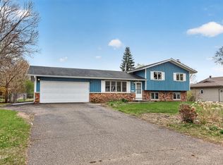 7724 Arlington Ave N, Brooklyn Park, MN 55443