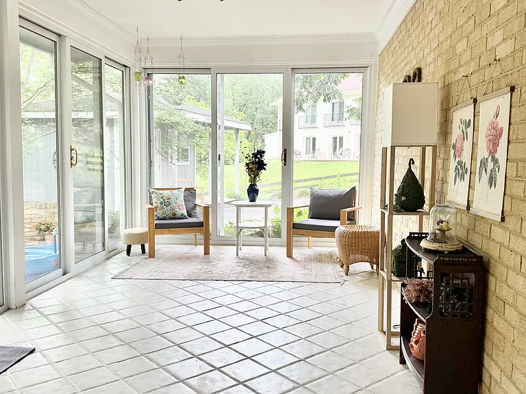 1430 Carrington Ln — Photo 44