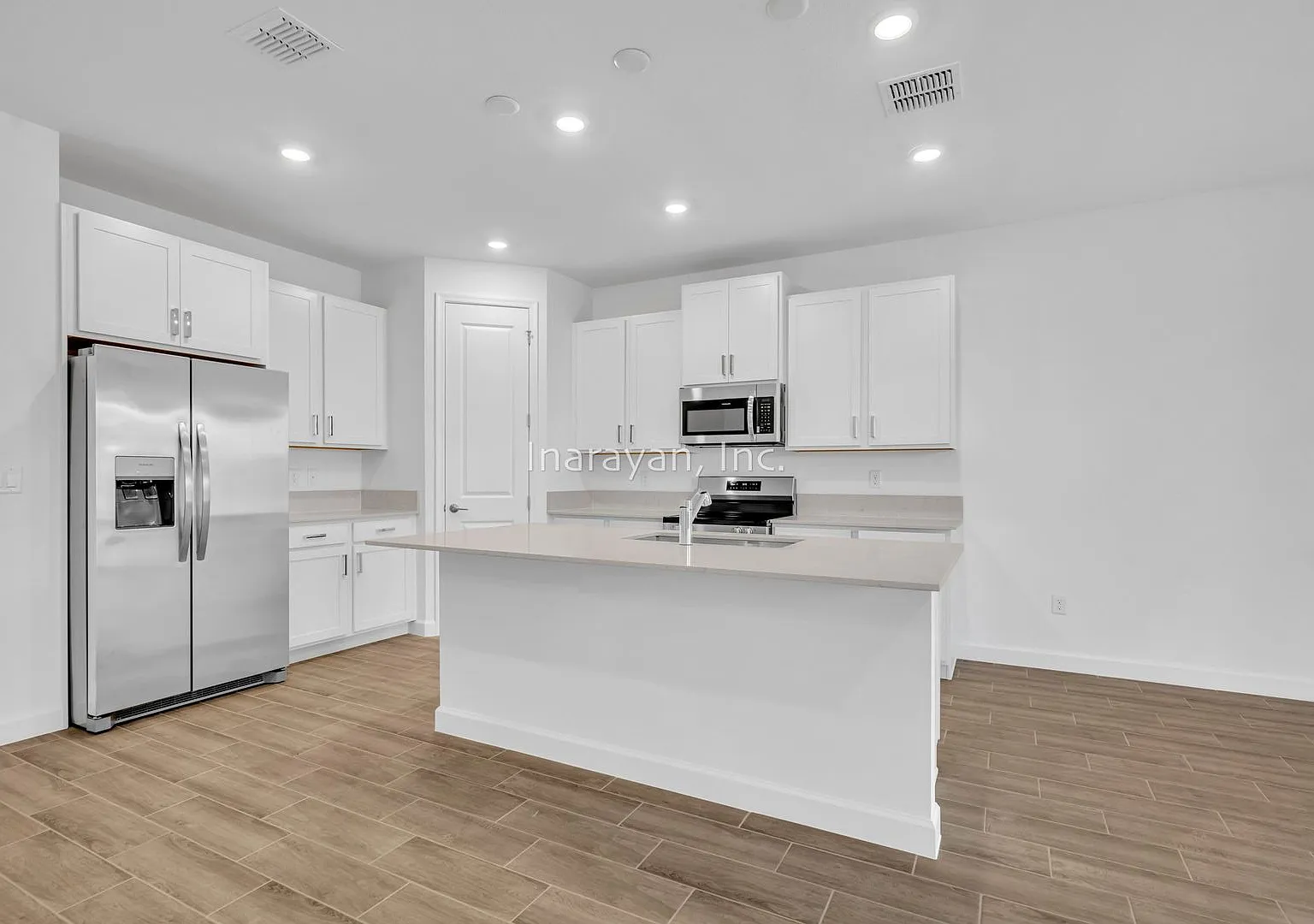 Stunning 4Bedroom SingleFamily Home in Riverwood at Everlands $2,450/month — Photo 3