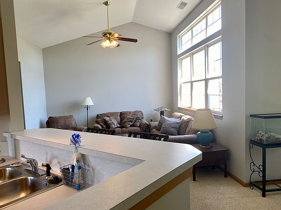 5th image of 2511 Sheehan Dr Unit 202