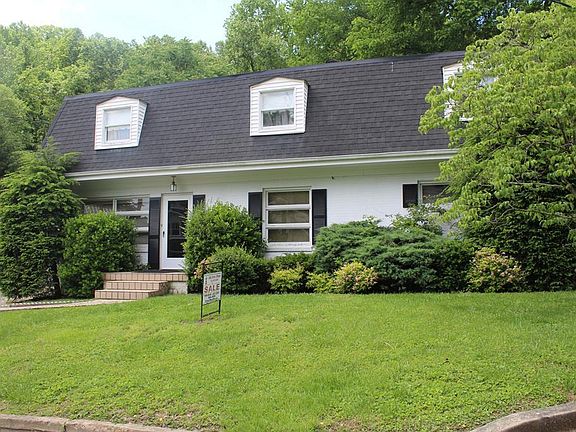 4th image of 717 Court St