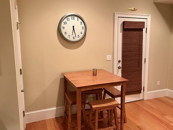 3rd image of 832 E 2nd St #2