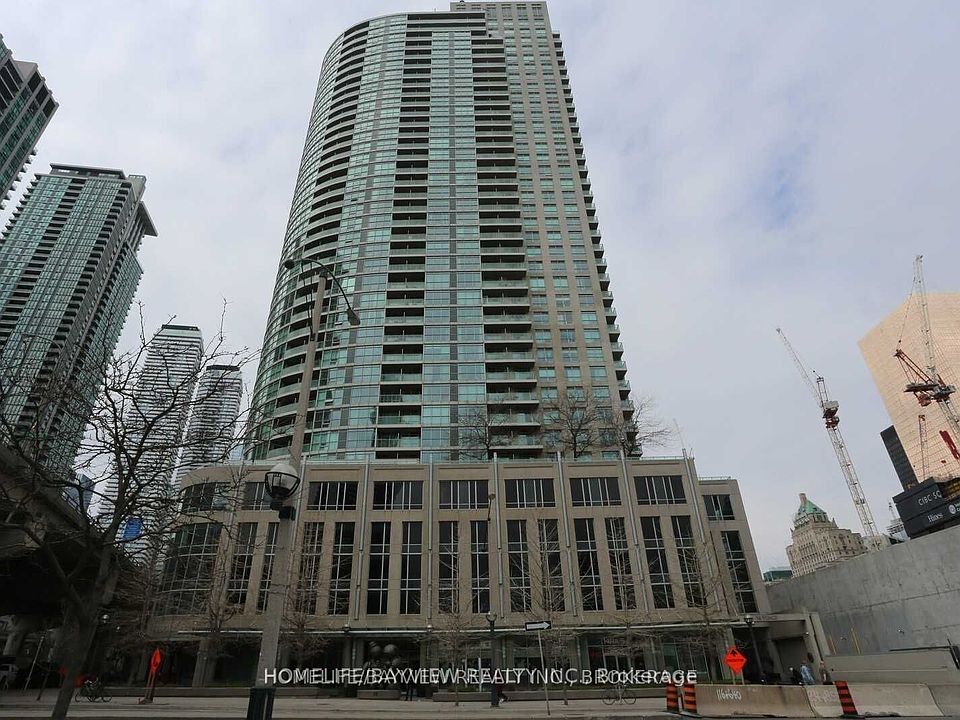 1st image of 18 Yonge St #915