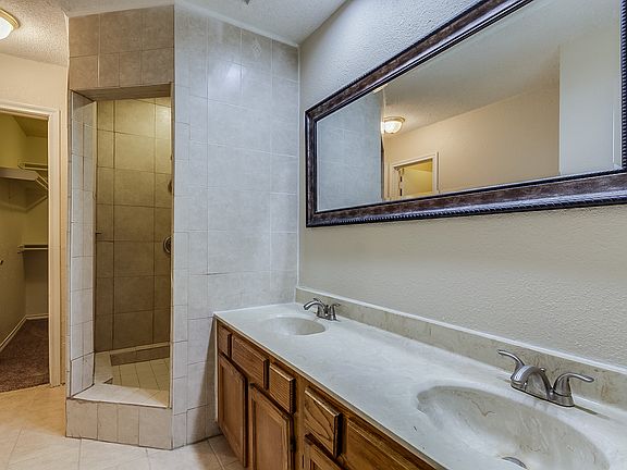4th image of 13407 Pebble Cir