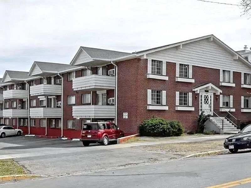 1st image of 1628 9th Ave #2-4