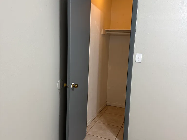 2Nd Bedroom Walk In Closet