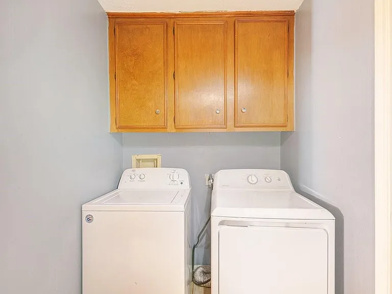 1006 Bolton Dr — Photo 16