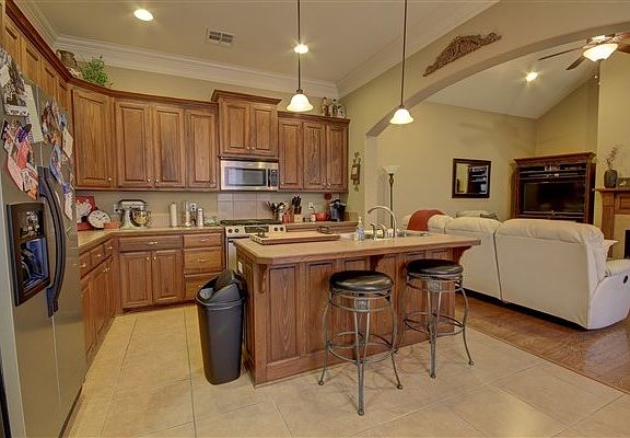 5th image of 110 Floridian Ln