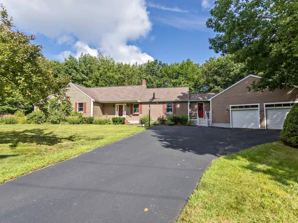 39 Dermot Drive, New Gloucester, ME 04260