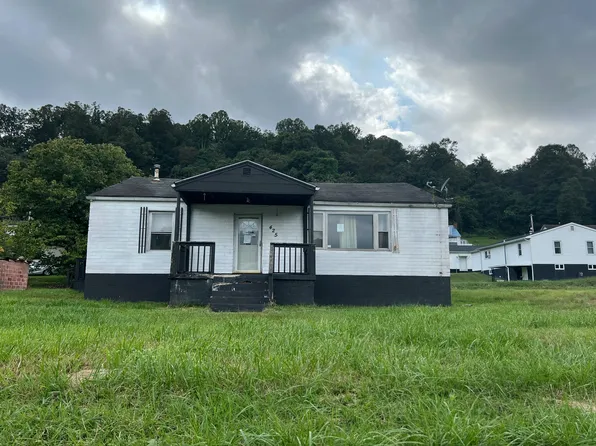 425 Monroe Ave, Weston, WV 26452