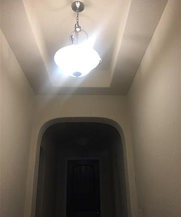 3rd image of 748 Ravenwood Dr