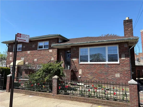 1960 Stillwell Avenue image 1 of 7