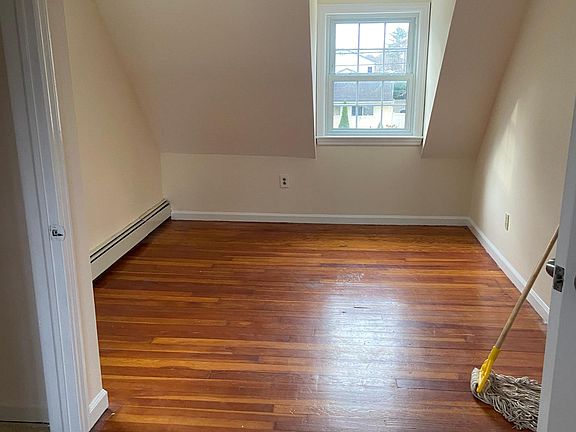 5th image of 64 Van Cedar St