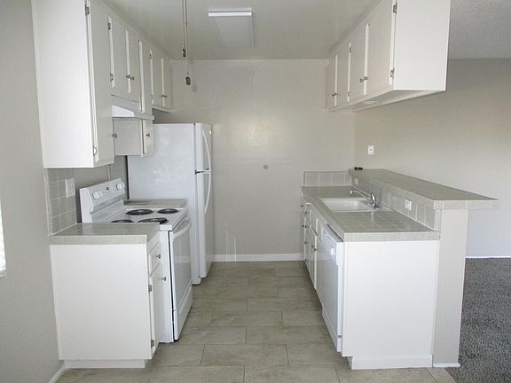 4th image of 323 Obispo Ave Unit 203