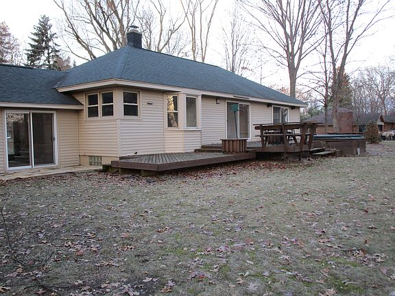 Large deck with bbq gas line