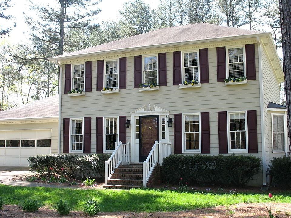 Hardiplank Traditional in Woodfall