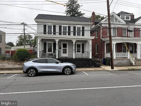 15 Fairground Ave, Hagerstown, MD 21740