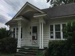 710 Buchanan Ave, Charleston, IL 61920