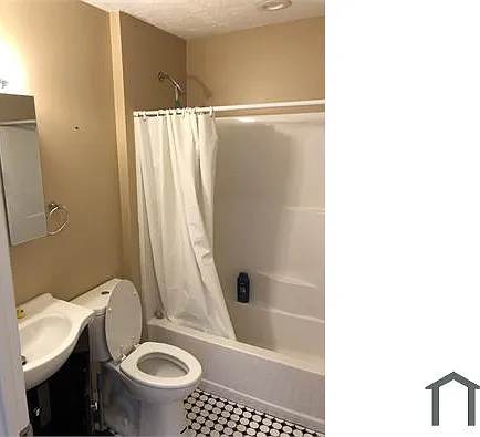 18 Blanche St — Photo 4