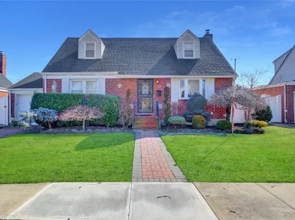 23 Rifton Street, Elmont, NY 11003