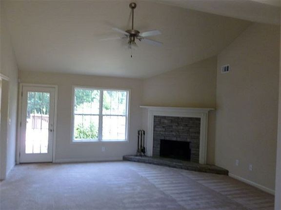 2nd image of 1160 Whispering Lakes Dr