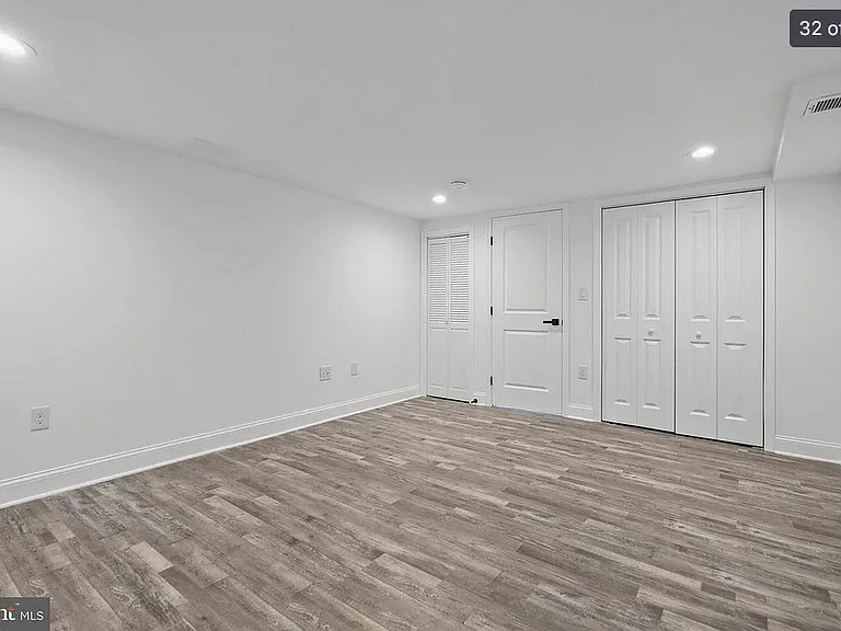 500 N Lakewood Ave — Photo 2