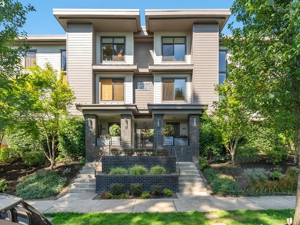 670 1st St, Lake Oswego, OR 97034