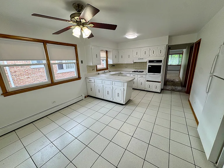 5421 W Windsor Ave #2 — Photo 6
