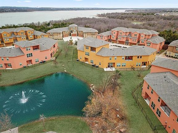 3rd image of 7310 Venice Dr Unit 3