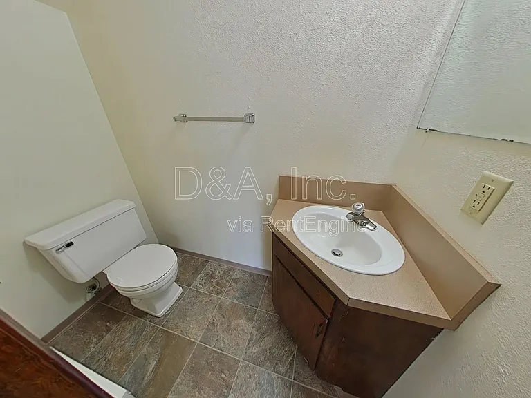 694 NW Walnut Blvd — Photo 14