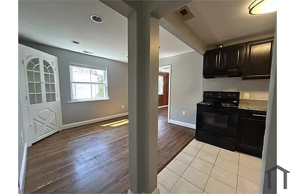 Building Photo - 8508 Chestnut Oak Rd