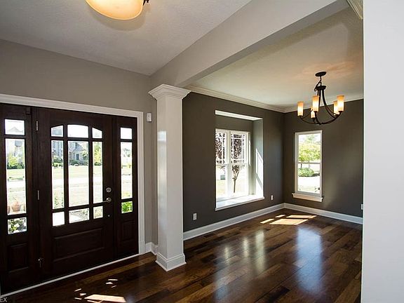 4th image of 6823 Deer Tail Dr