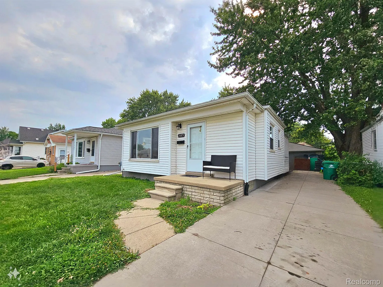 24875 Brittany Ave photo 1