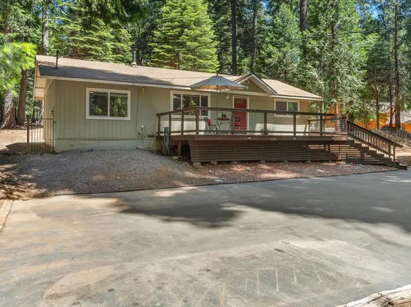 2210 Pinewood Ln, Pollock Pines, CA 95726