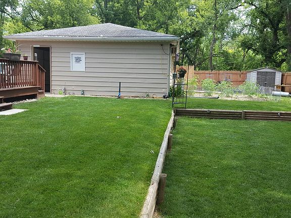 3rd image of 3724 Elmdale Ave
