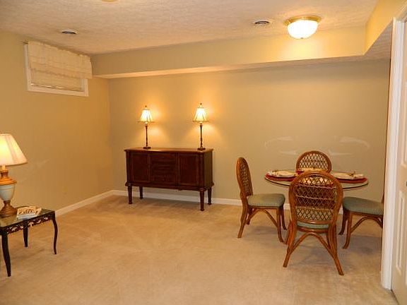 3rd image of 460-3 Eastley Ct