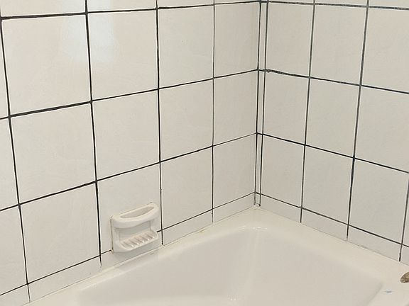 5 - Main Bath v2