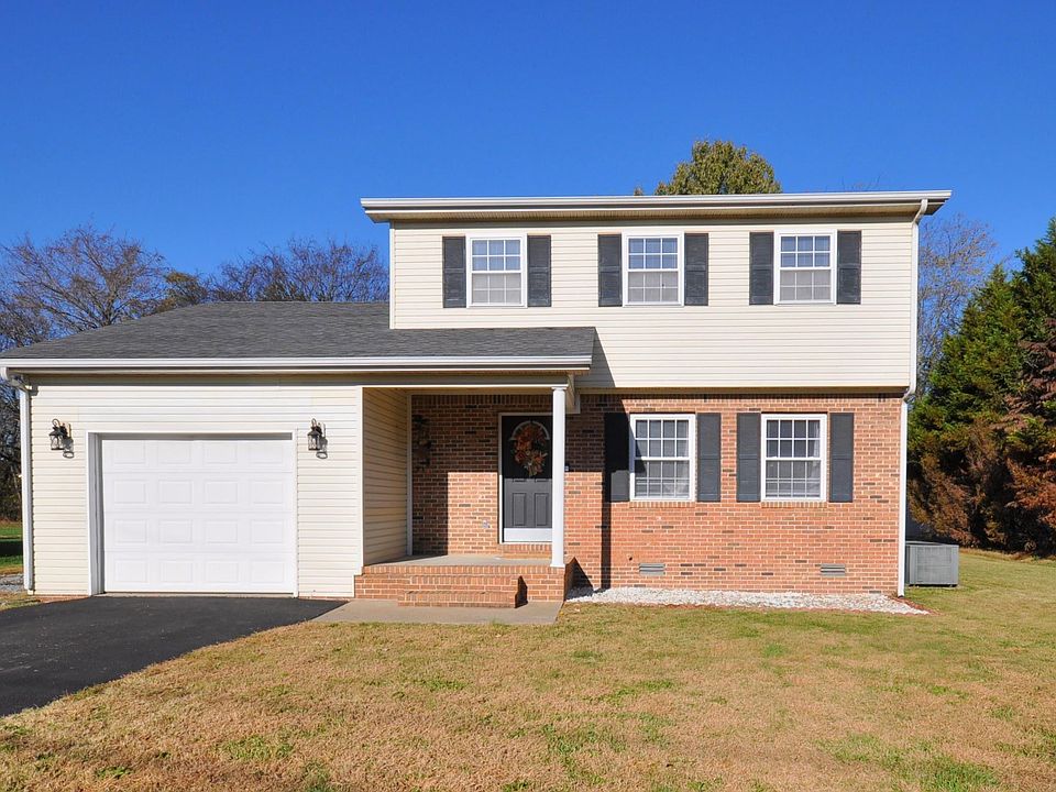1st image of 451 Golden Meadow Ln