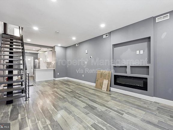 5th image of 1935 N Newkirk St