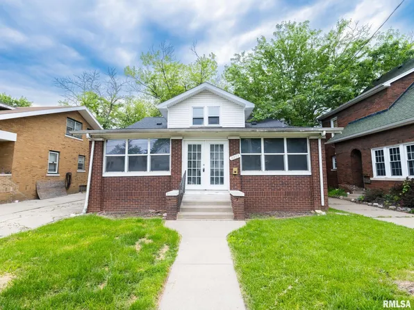 2203 N Prospect Rd, Peoria, IL 61603