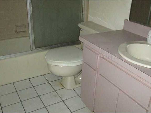 4th image of 2711 Savannah Dr