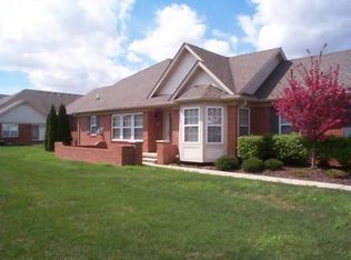 21633 Knights Ln #17, Brownstown, MI