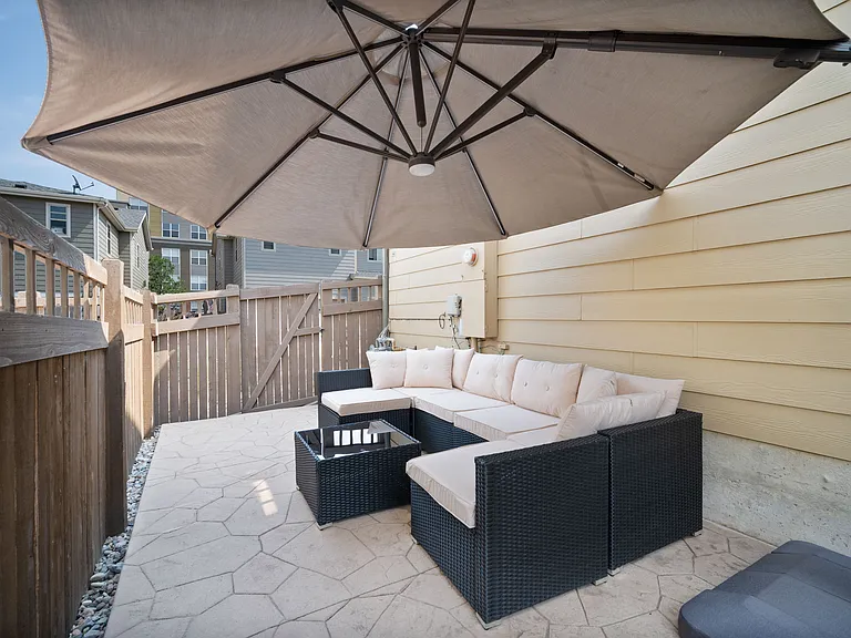 572 S Vance Ct — Photo 26