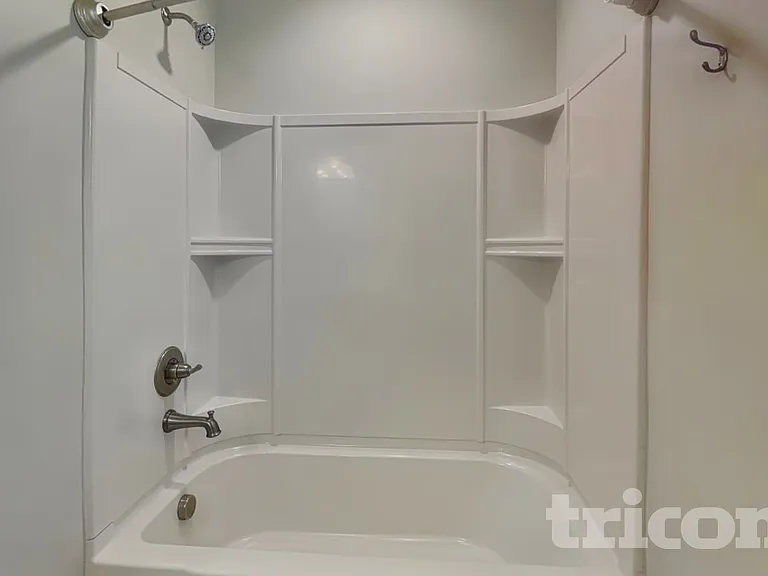 112 Hackney Ln — Photo 10