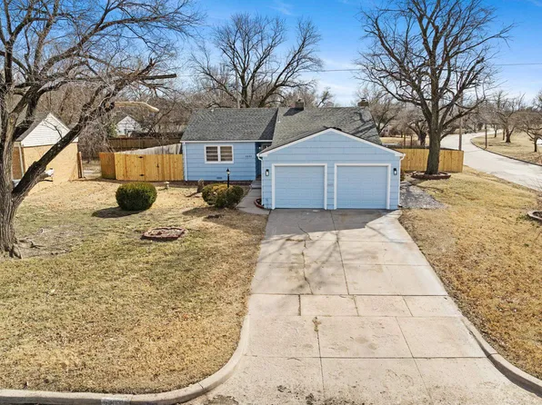 5803 E 2nd St N, Wichita, KS 67208