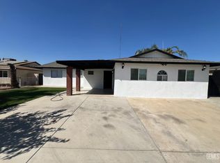 903 20th Ave, Delano, CA 93215