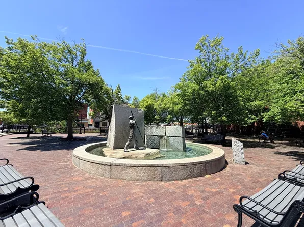 200 Market St #4505, Lowell, MA 01852